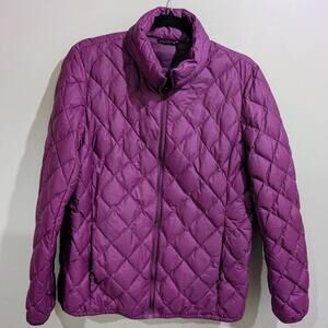 Dark pink quilted puffer down jacket with zipper pockets